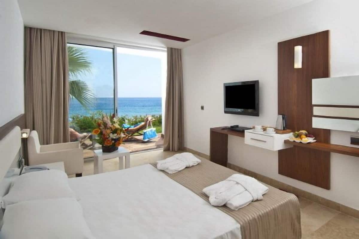 Minibar, cunas gratuitas, camas extra y wifi gratis