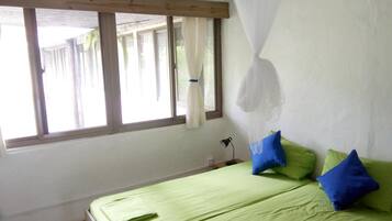 Schreibtisch, kostenloses WLAN