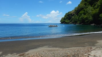 Beach nearby, scuba diving