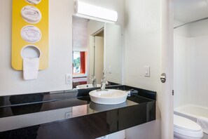 Combined shower/bathtub, free toiletries, hair dryer, towels - Motel 6 Connellys Springs, NC (Icard)