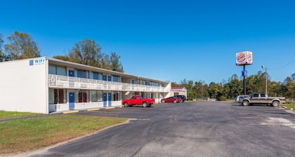 Motel 6 Connellys Springs, NC