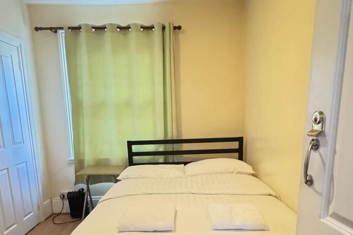 Double Room | Bed sheets