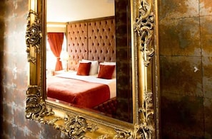 Deluxe Double Room (Sleeps 2)