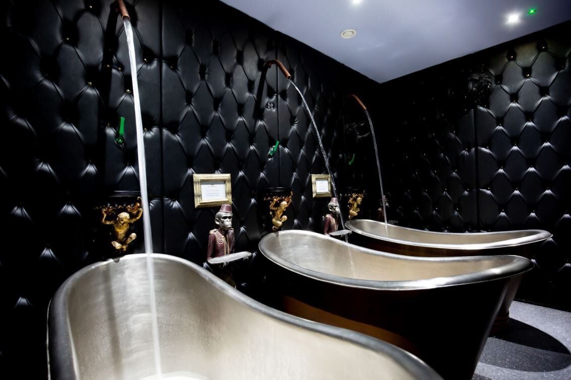 deluxe room | 1 bedroom, premium bedding, in-room safe, desk