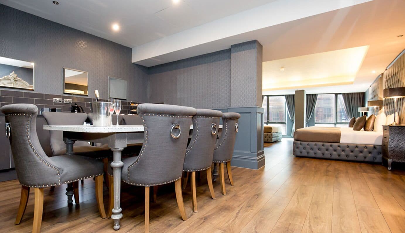 deluxe room | 1 bedroom, premium bedding, in-room safe, desk