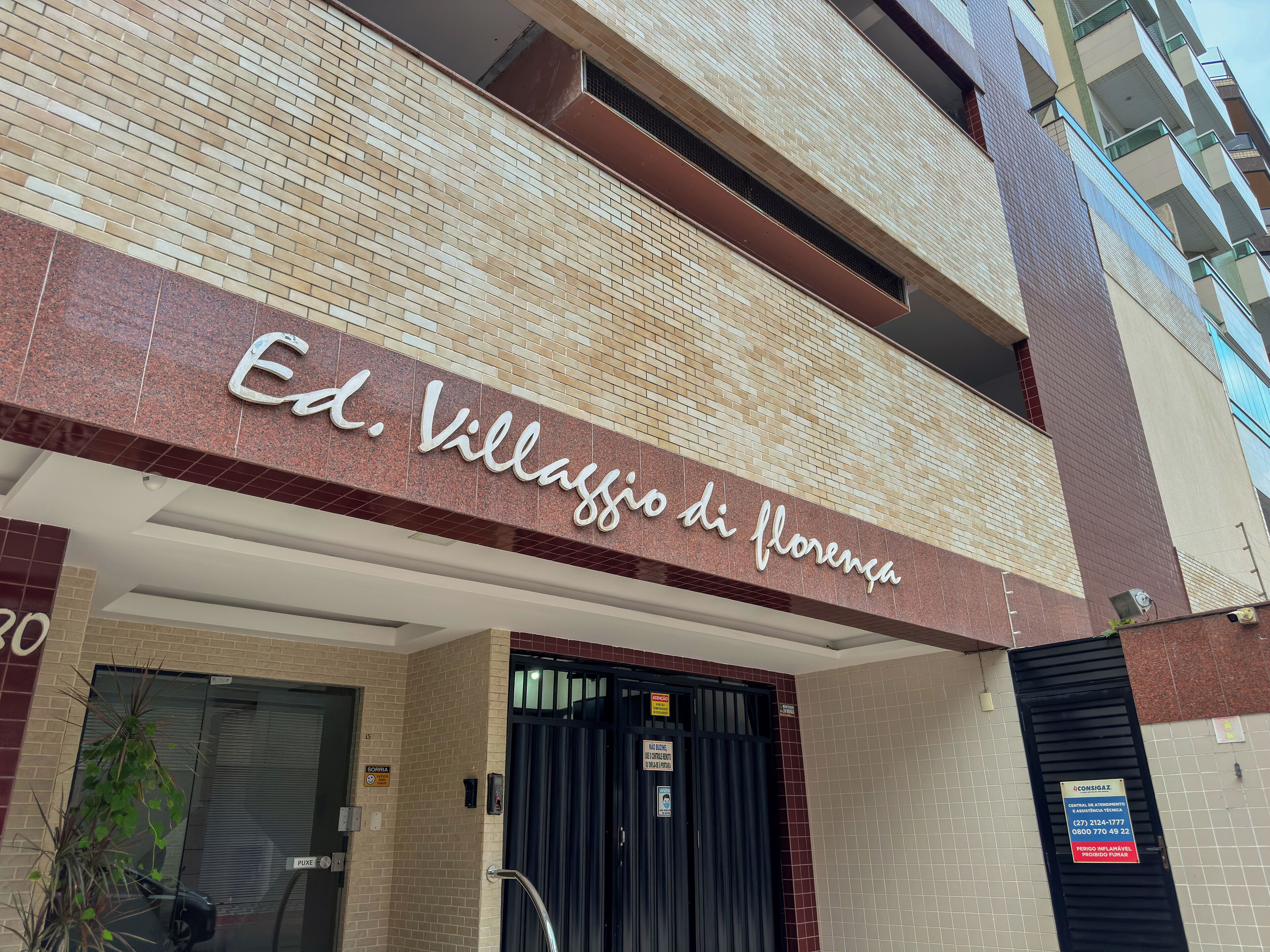 Apartamento básico, 2 quartos, vista para a montanha, ao lado da praia | 2 quartos, cortinas blackout, Wi-Fi de cortesia