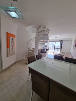 Superior Penthouse, 6 Bedrooms, Private Pool, Partial Ocean View