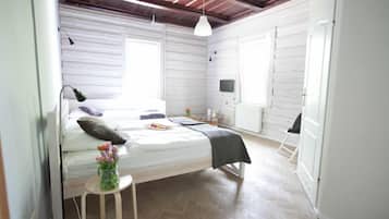 Seprai premium, kedap suara, setrika/meja setrika, dan Wi-Fi gratis