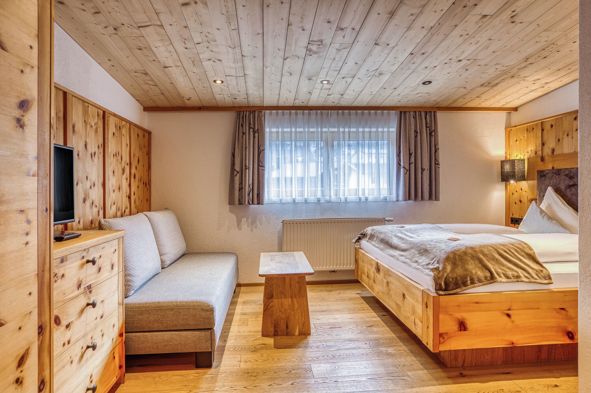 Suite, 2 Bedrooms | Premium bedding, in-room safe, desk, free WiFi