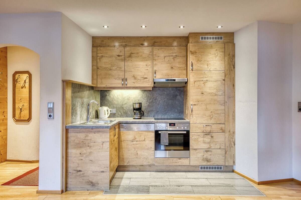 apartment, 3 bedrooms, annex building | private kitchenette