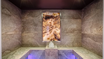 Un sauna, baño turco