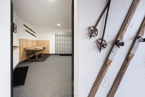 Snow and ski sports - Hotel Alpenstolz (Mieders)
