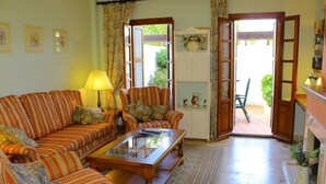 Apartment, 2 Bedrooms, Patio | Living area | TV - Villacana Playa (Estepona)