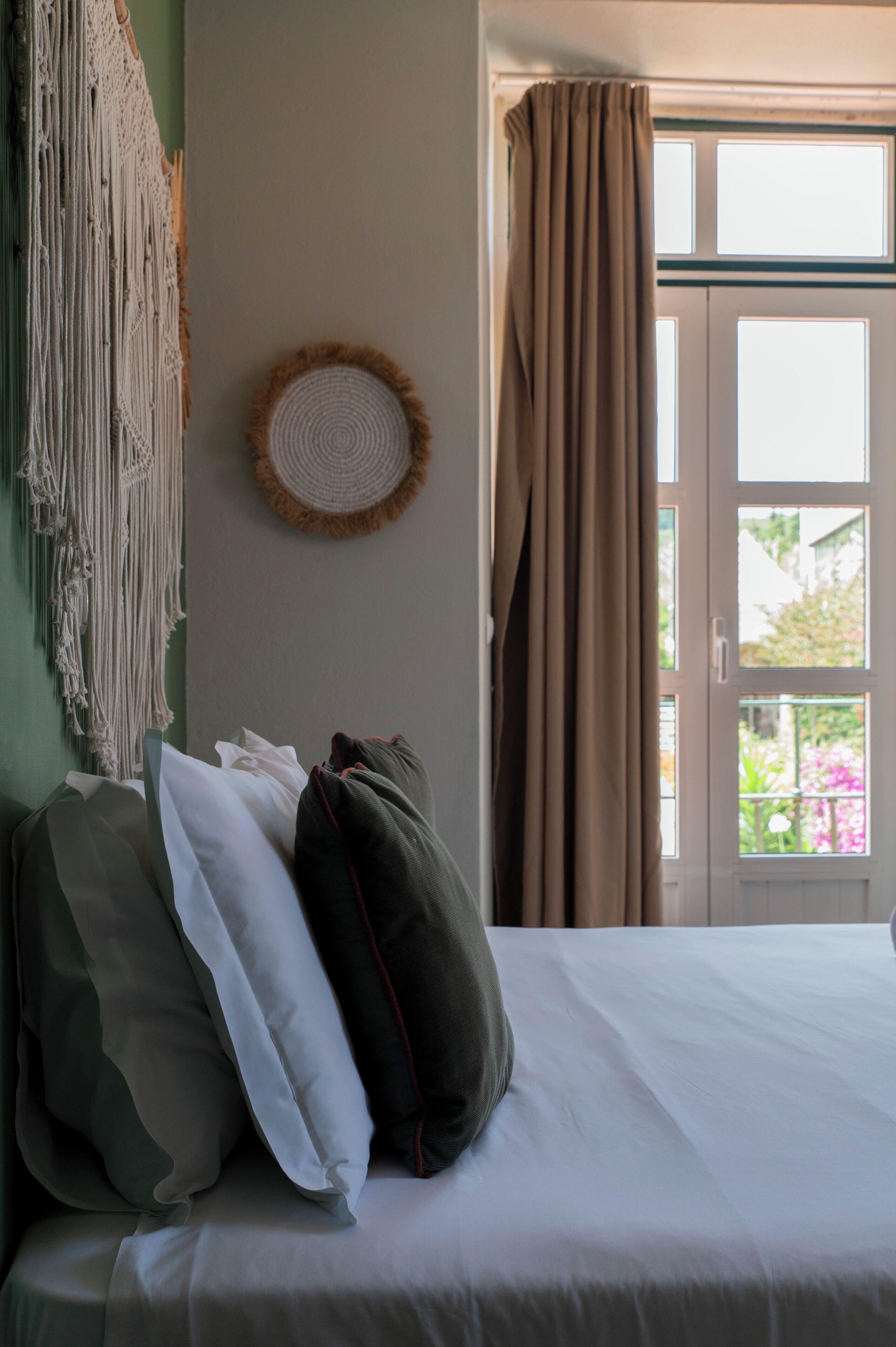 Wifi gratis y ropa de cama 