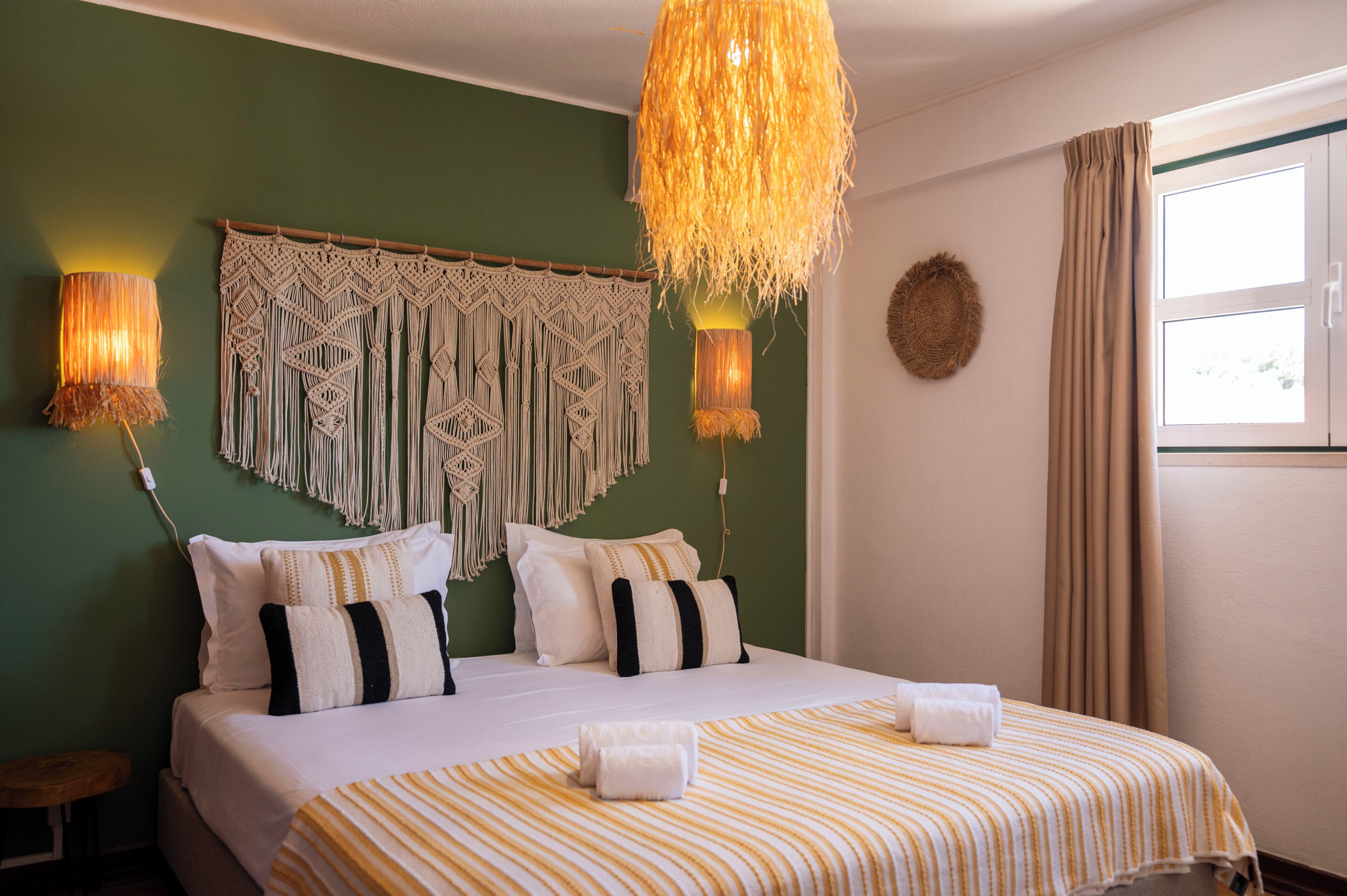 Habitación superior con 1 cama doble o 2 individuales | Wifi gratis y ropa de cama