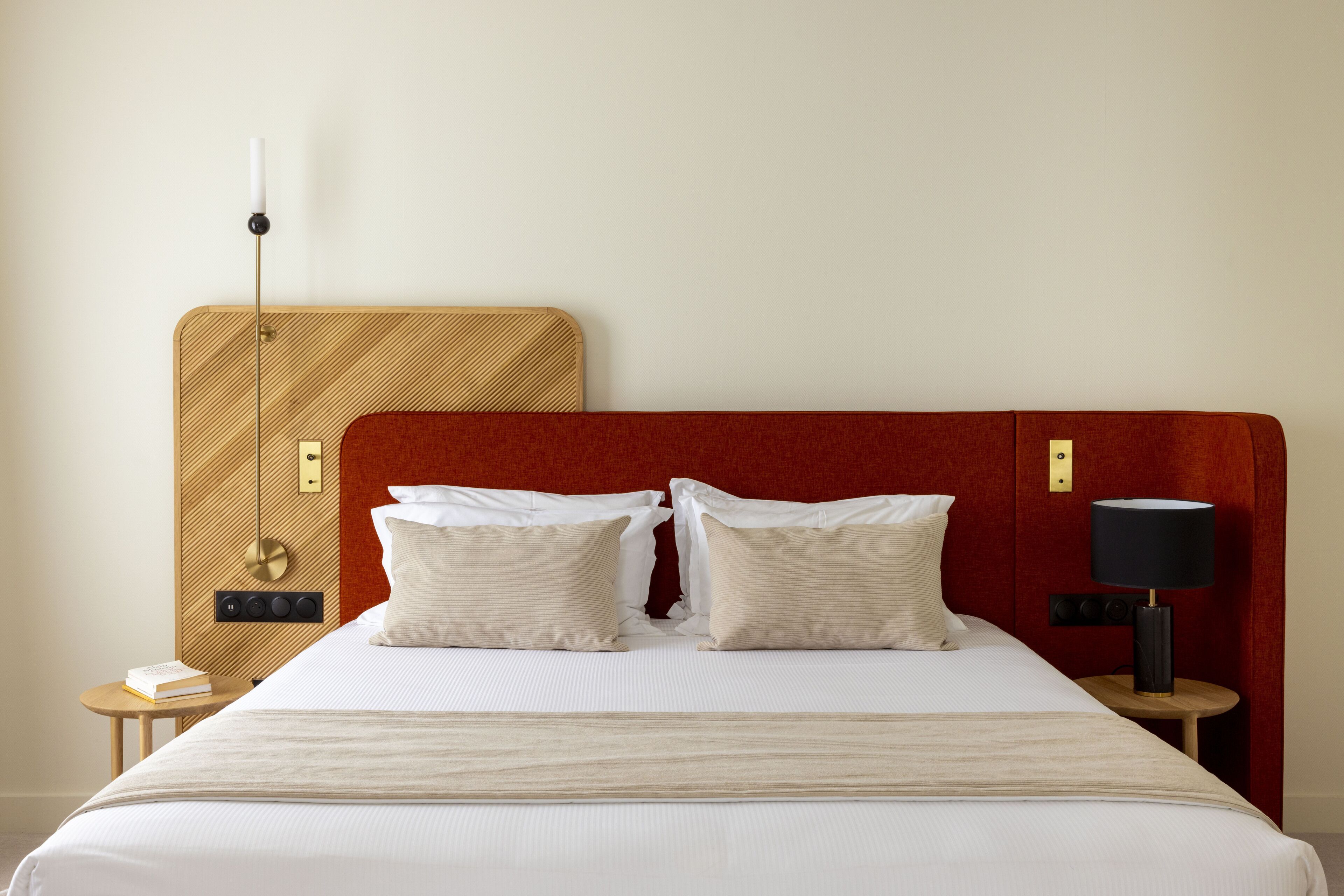 suite | premium bedding, minibar, in-room safe, desk