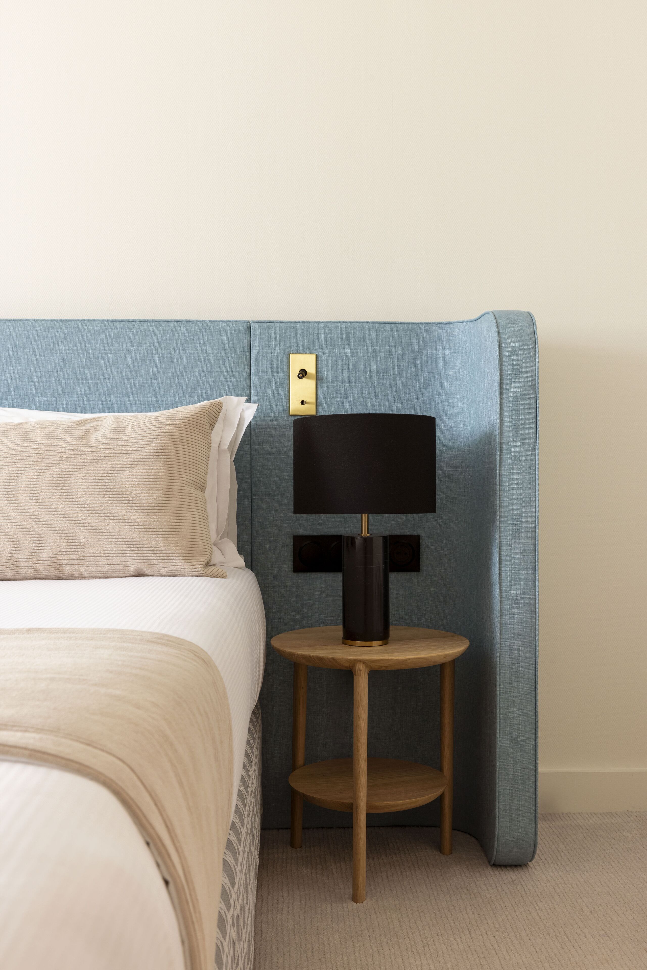 triple room | premium bedding, minibar, in-room safe, desk