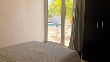 Apartment 5 | 1 bedroom, down duvets, soundproofing, iron/ironing board