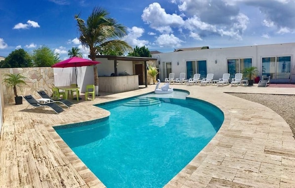 Outdoor pool, pool loungers