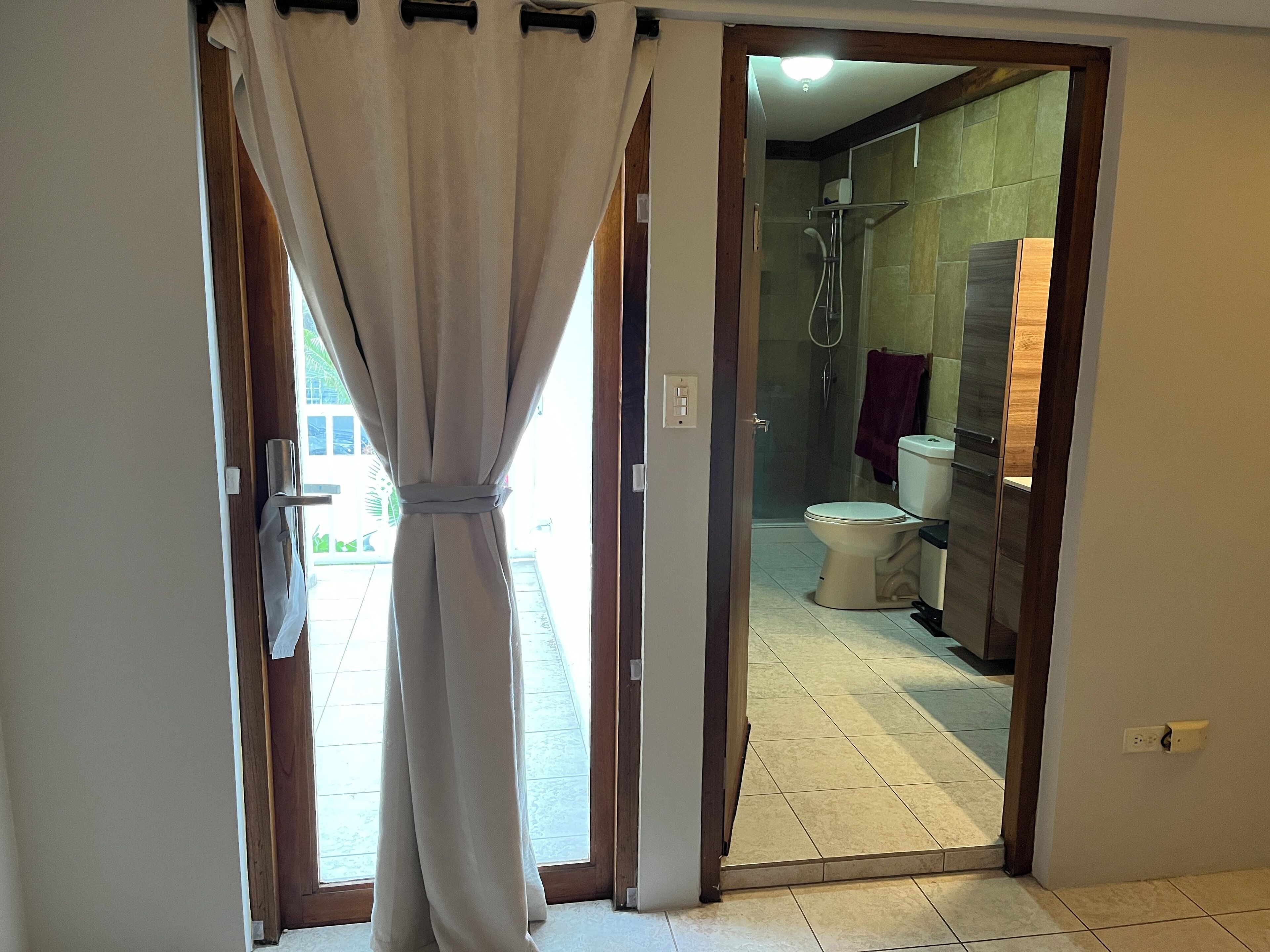 1 bedroom, down duvets, soundproofing, iron/ironing board