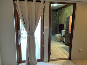 1 bedroom, down duvets, soundproofing, iron/ironing board - Genesis Apartments (Noord)