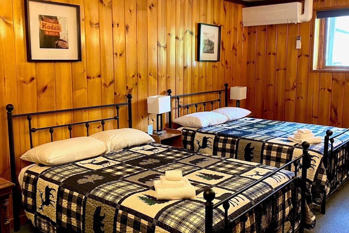 standard double room, 2 double beds | 1 bedroom, free wifi, bed sheets