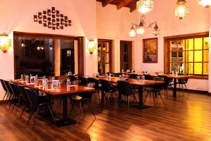 Breakfast, lunch, dinner served; Mexican cuisine