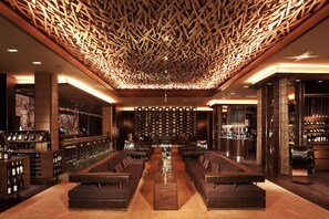 5 restaurants, breakfast, lunch, dinner served; American cuisine - M Resort Spa Casino (Henderson)