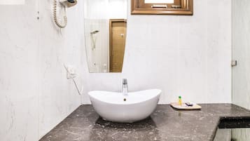 Deluxe Room | Bilik Mandi | Pancuran mandi, hulu semburan mandi hujan