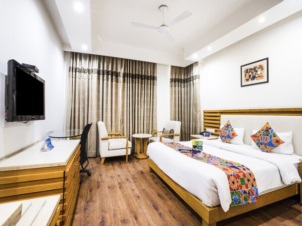 Deluxe Room | 1 bedroom, soundproofing, iron/ironing board, free WiFi - FabHotel GRD DLF Square (Gurugram)
