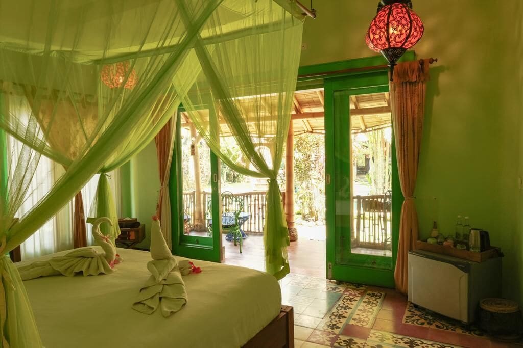 standard room, pool view, poolside | 1 bedroom, premium bedding, minibar, in-room safe