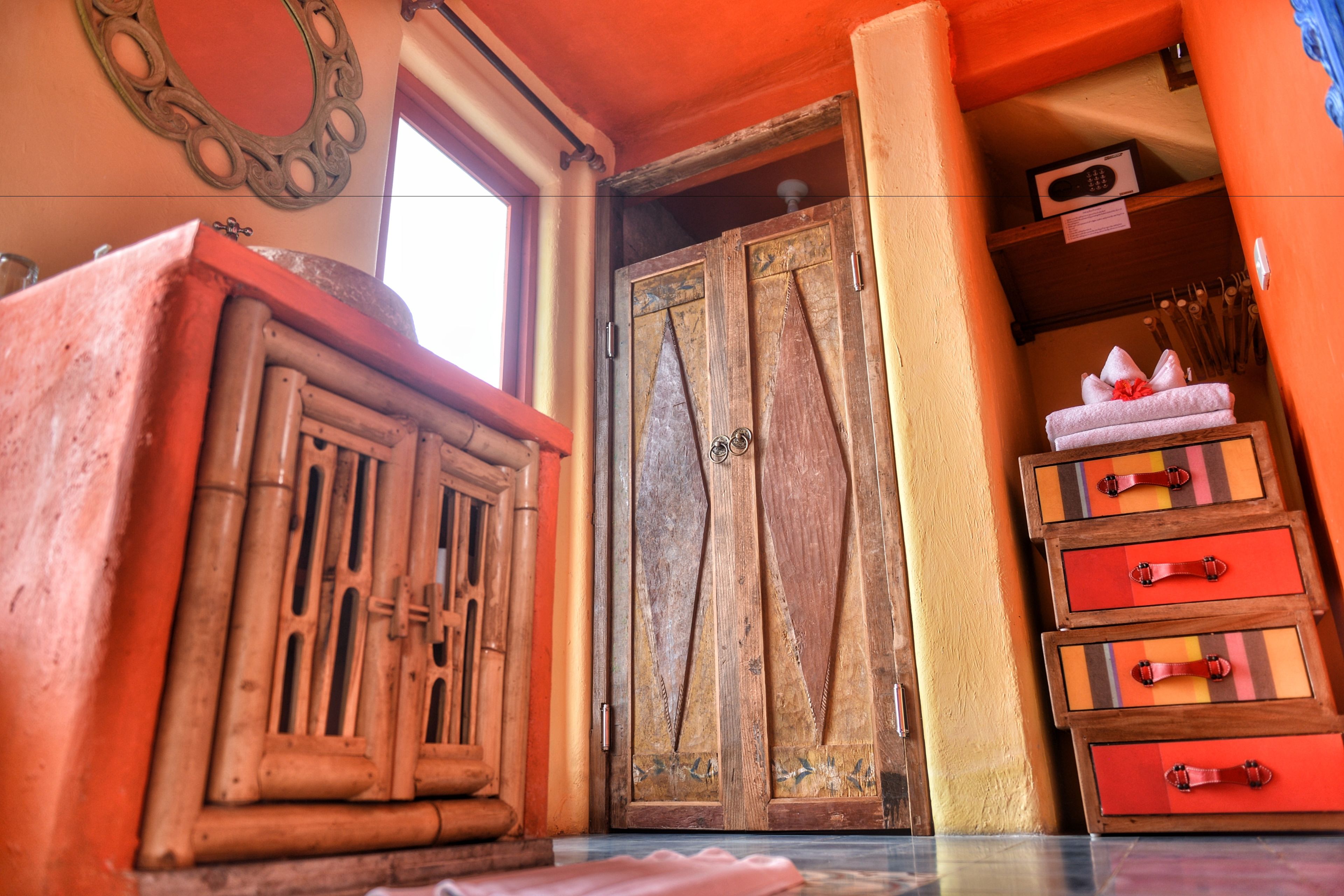 deluxe room, pool view, mezzanine | bathroom | shower, free toiletries, hair dryer, towels