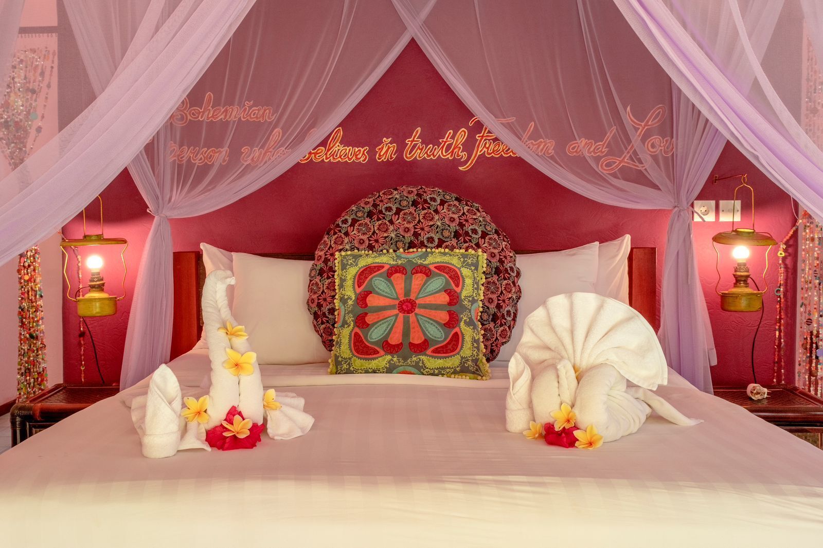 Standard Room, Pool View, Poolside | Premium bedding, minibar, in-room safe, desk