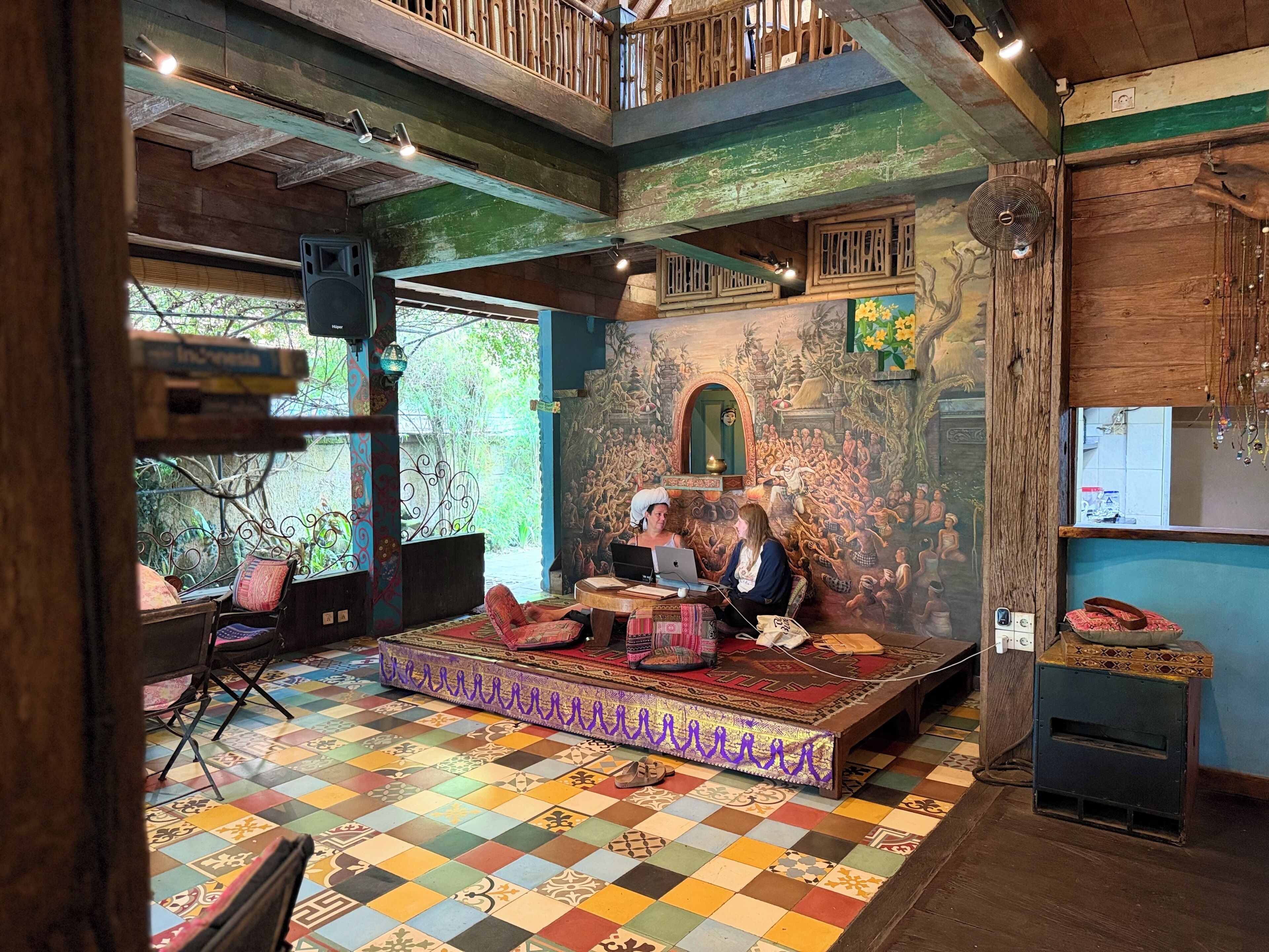 Breakfast, lunch, dinner served; international cuisine 