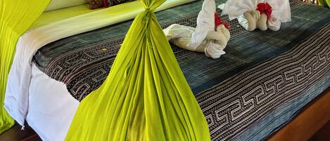 Deluxe Room, Pool View, Mezzanine