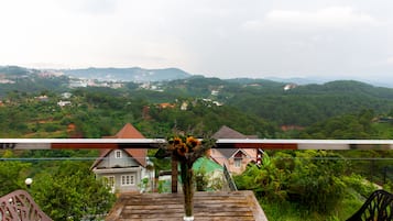 Family Room | Balcony view