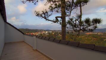 Melody V.I.P | Balcony
