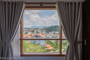 Phòng Deluxe, 1 giường đôi | Quang cảnh từ phòng