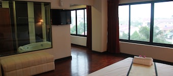 Cheuang 2 Hotel