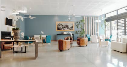 Le Saint Pierre Hotel