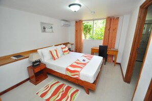 1 bedroom, free minibar items, in-room safe, desk