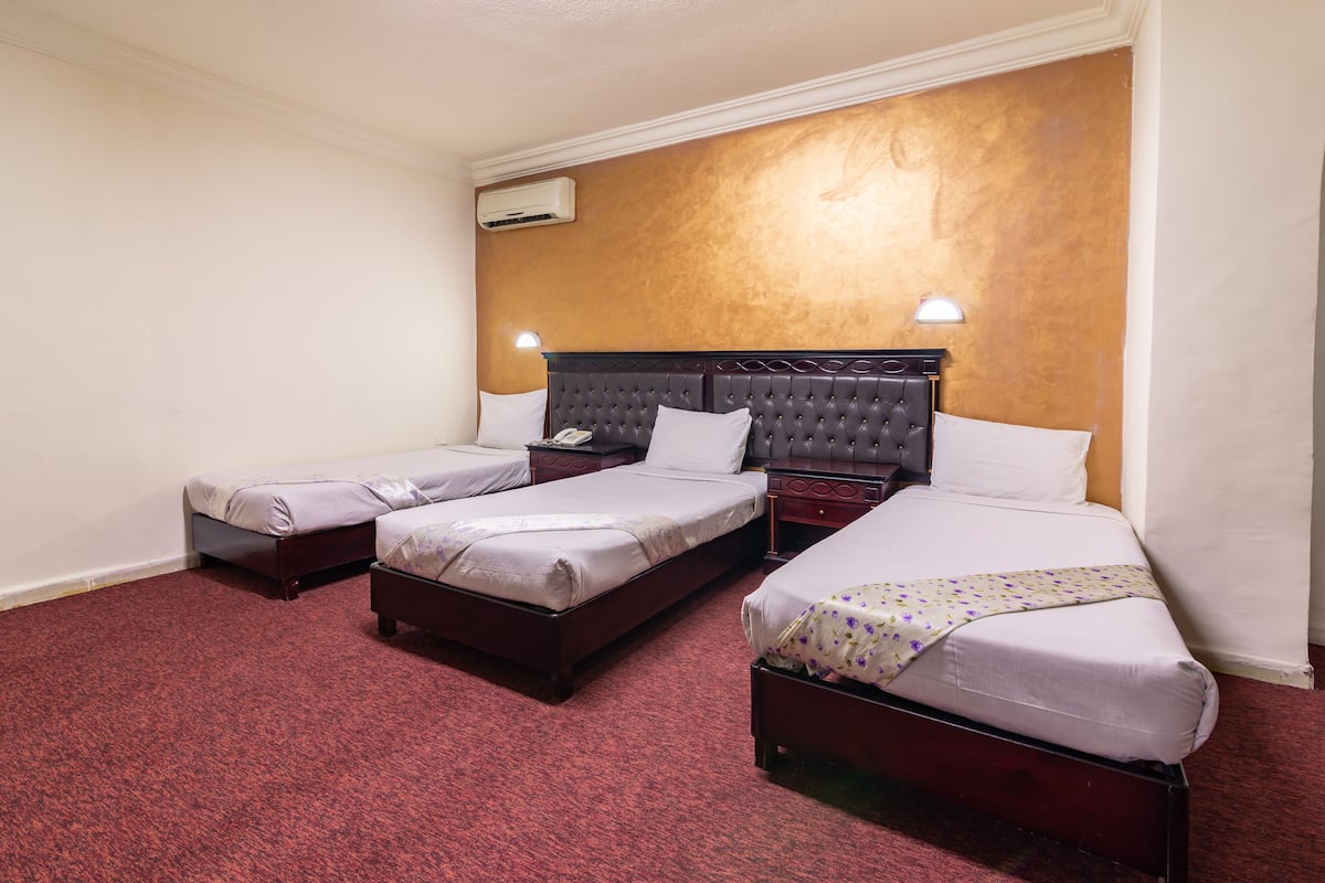 Dreibettzimmer