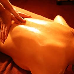 Lichaamsbehandelingen, aromatherapie, gezichtsbehandelingen