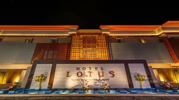 Front of property - evening/night