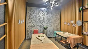 Sauna, steam room, Turkish bath/hammam, body scrubs