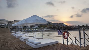 Sundeck