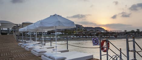 Sun deck