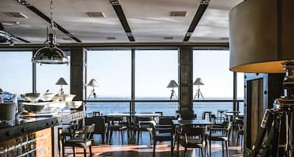 M1 Club Hotel