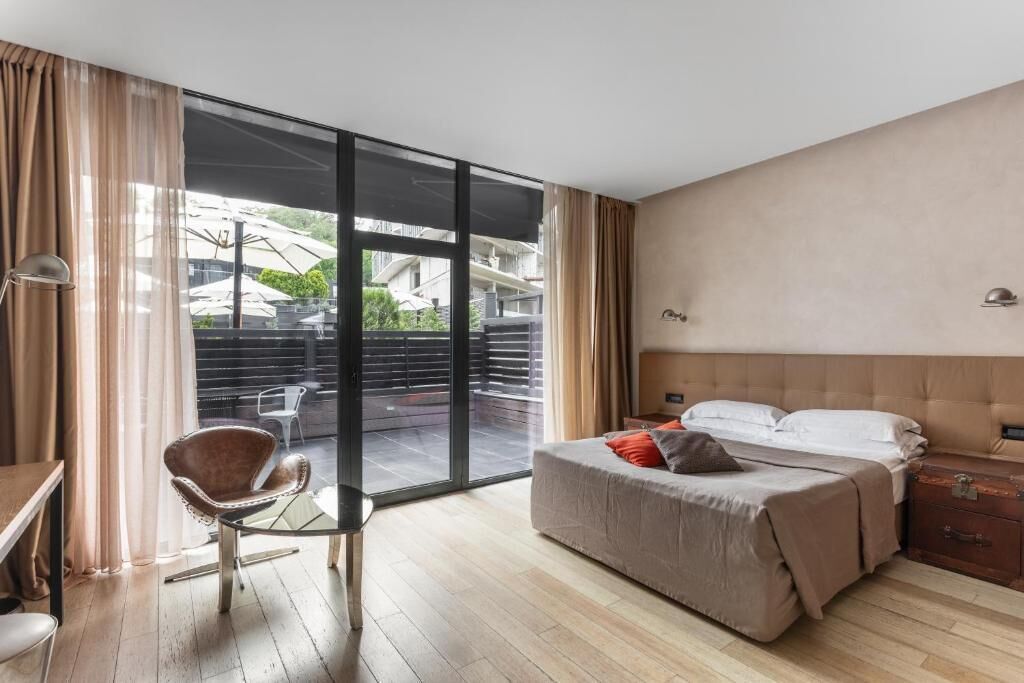 Standard Double or Twin Room, Terrace | Premium bedding, minibar, in-room safe, desk