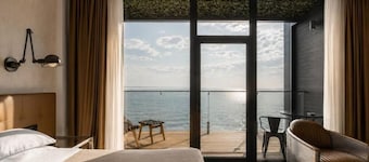 M1 Club Hotel